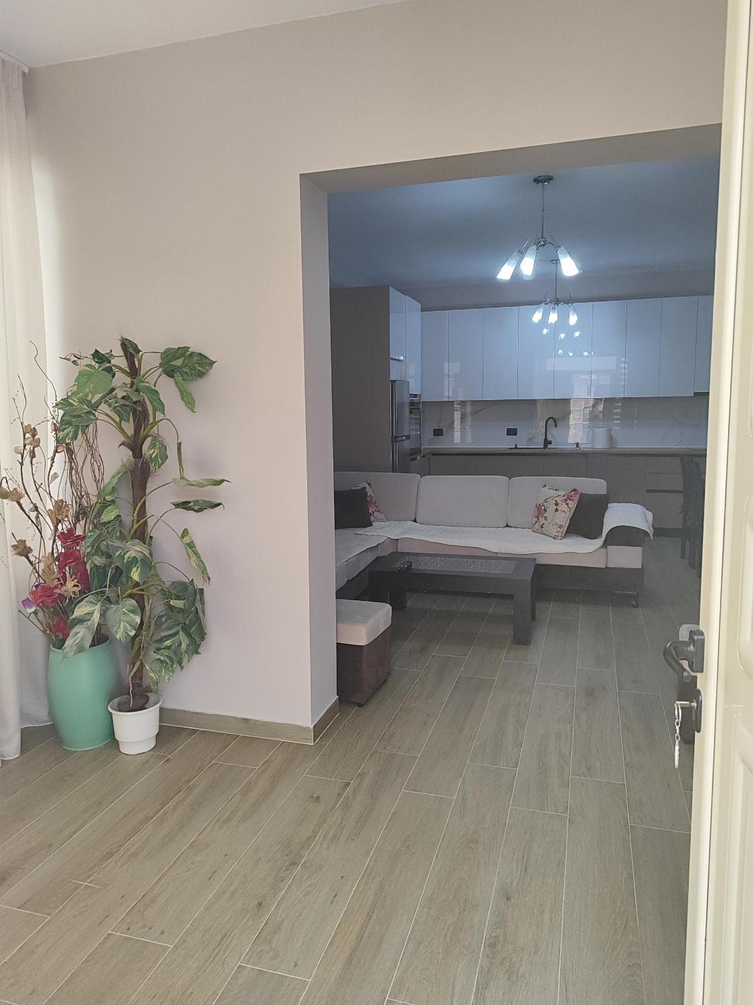 Large Apartment Vlore Exterior photo